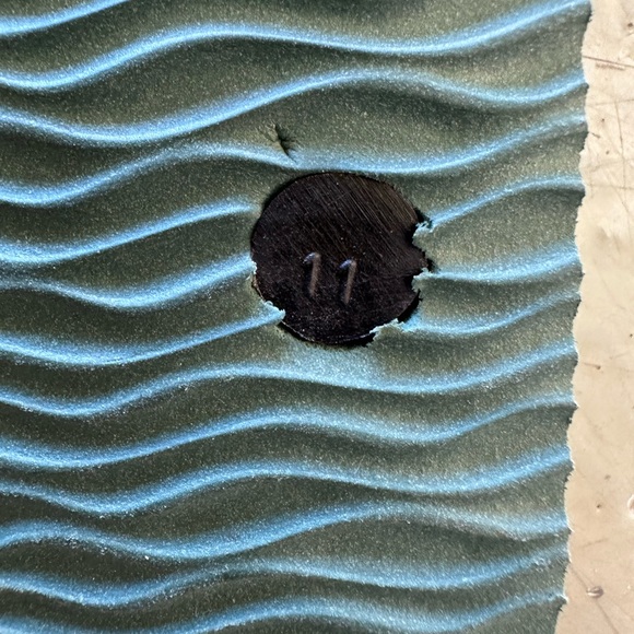 Hurley Flip Flops size 11 - Picture 3 of 3